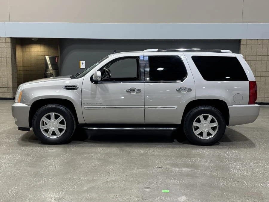 2007 Cadillac Escalade & EXT 3rd Gen - Image 2 of 9