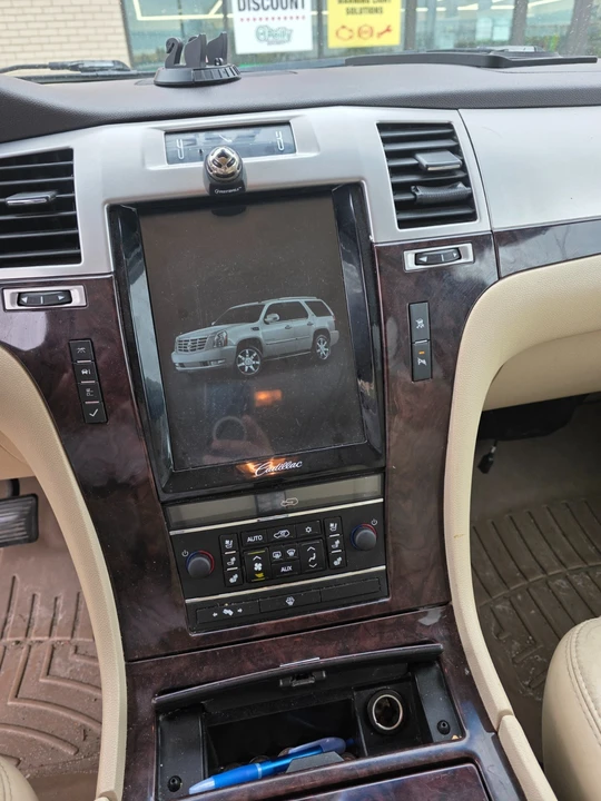 2007 Cadillac Escalade & EXT 3rd Gen - Image 8 of 10