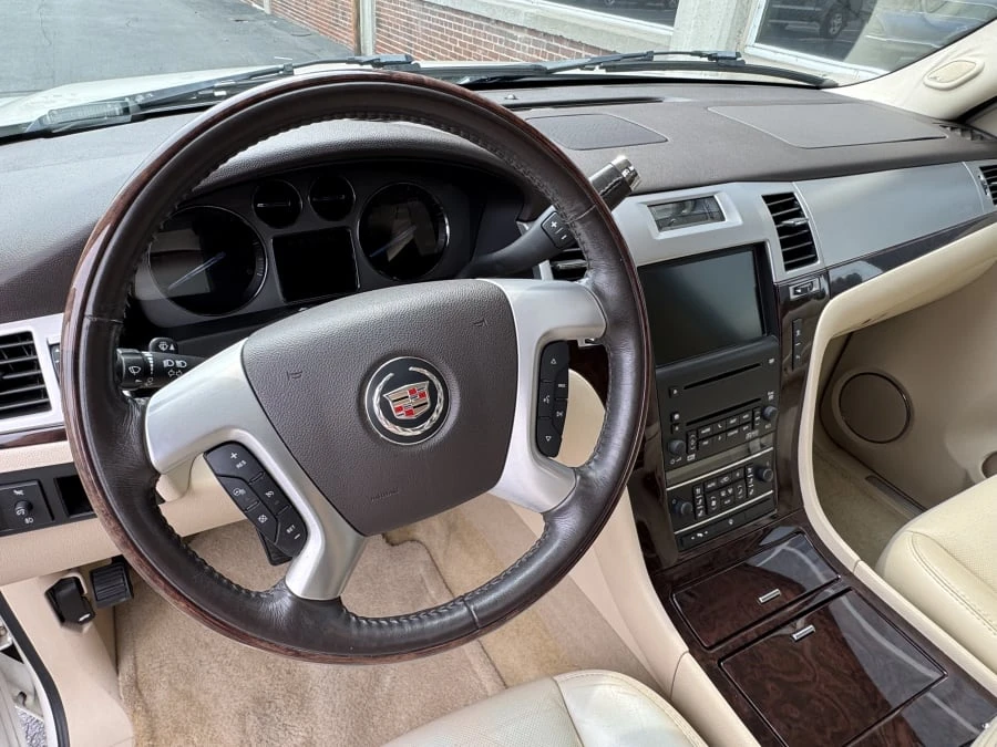 2007 Cadillac Escalade & EXT 3rd Gen - Image 7 of 13