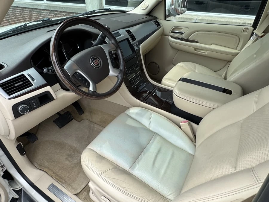 2007 Cadillac Escalade & EXT 3rd Gen - Image 5 of 13