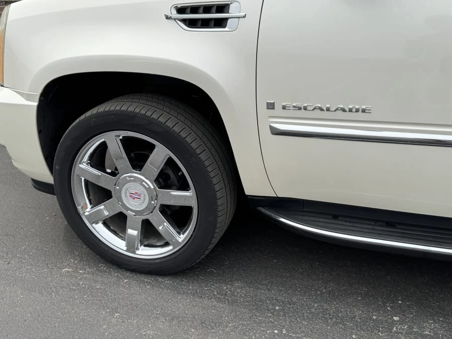 2007 Cadillac Escalade & EXT 3rd Gen - Image 4 of 13
