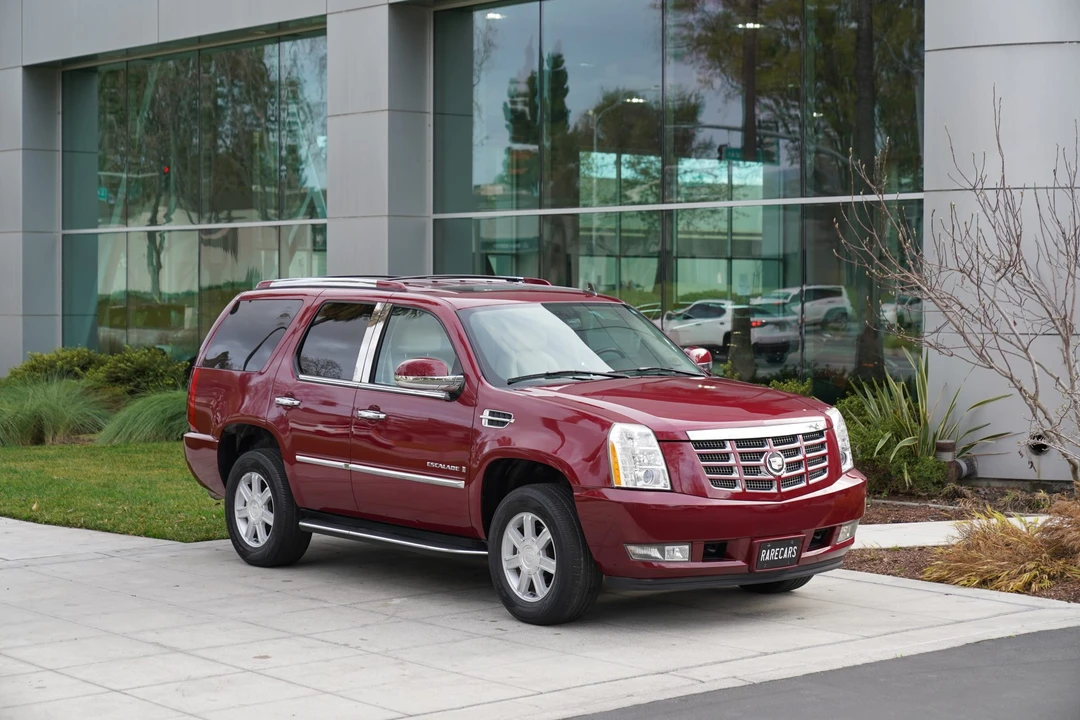 2007 Cadillac Escalade & EXT 3rd Gen - Image 2 of 31