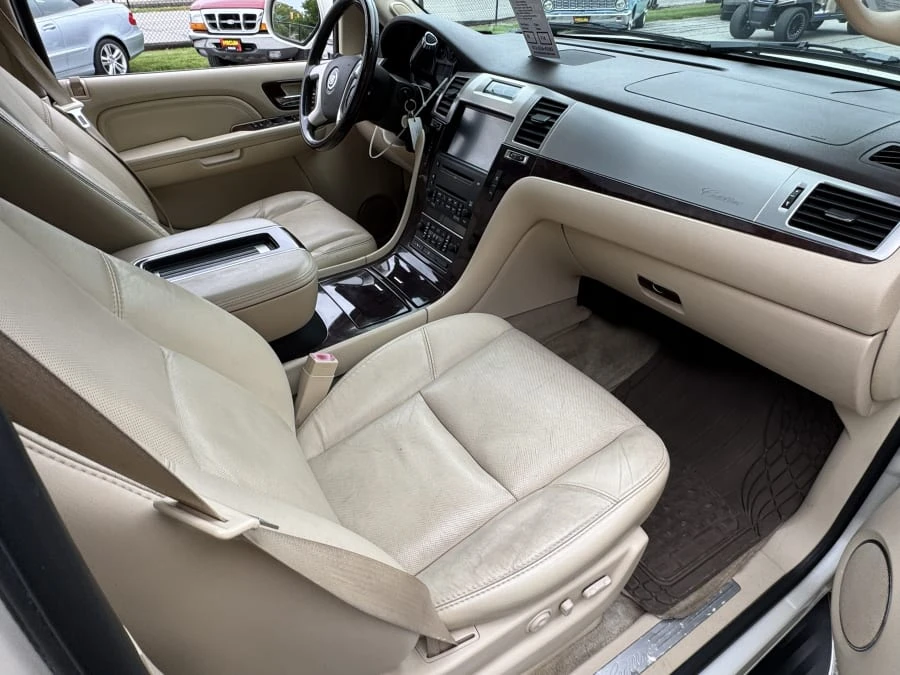 2007 Cadillac Escalade & EXT 3rd Gen - Image 6 of 10