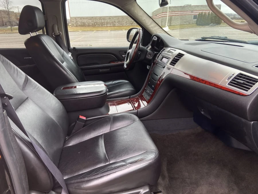 2007 Cadillac Escalade & EXT 3rd Gen - Image 12 of 12