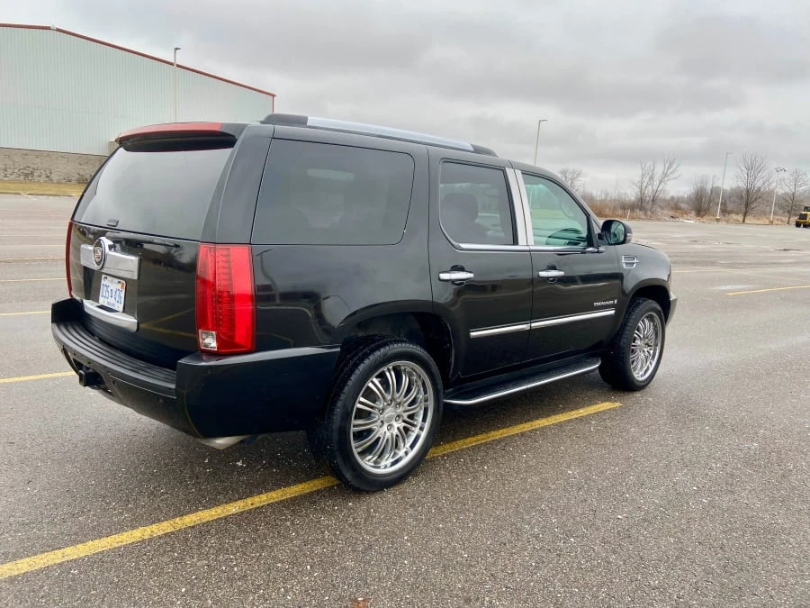 2007 Cadillac Escalade & EXT 3rd Gen - Image 3 of 12