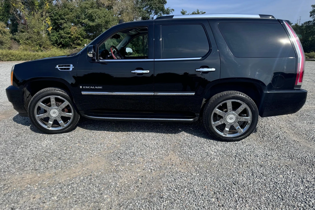 2007 Cadillac Escalade & EXT 3rd Gen - Image 3 of 31