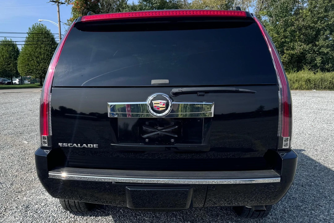 2007 Cadillac Escalade & EXT 3rd Gen - Image 5 of 31