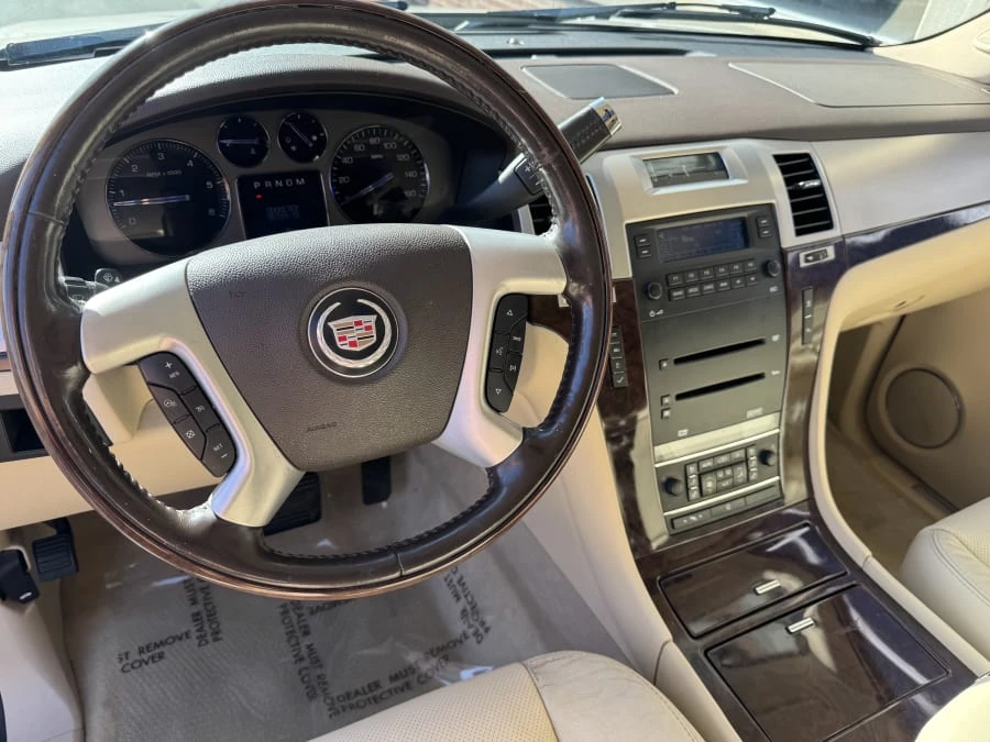 2007 Cadillac Escalade & EXT 3rd Gen - Image 4 of 9