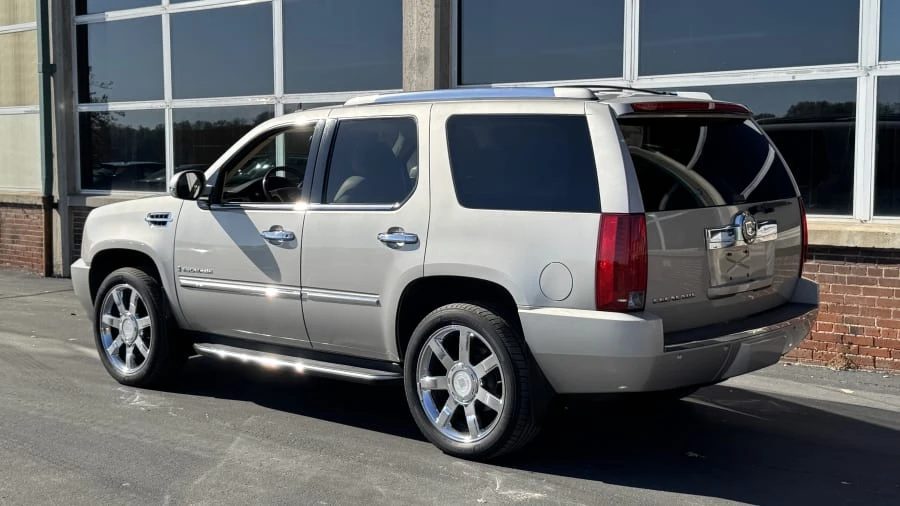 2007 Cadillac Escalade & EXT 3rd Gen - Image 3 of 9