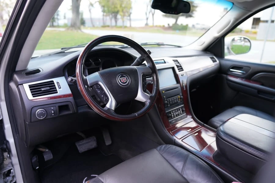 2007 Cadillac Escalade & EXT 3rd Gen - Image 18 of 19