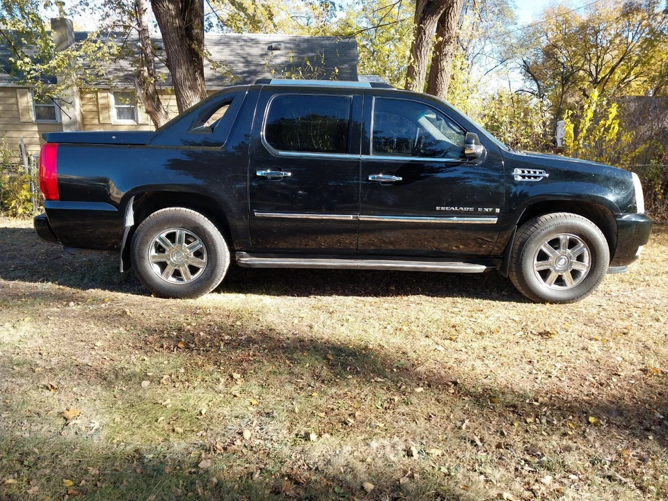 2007 Cadillac Escalade & EXT 3rd Gen - Image 4 of 14