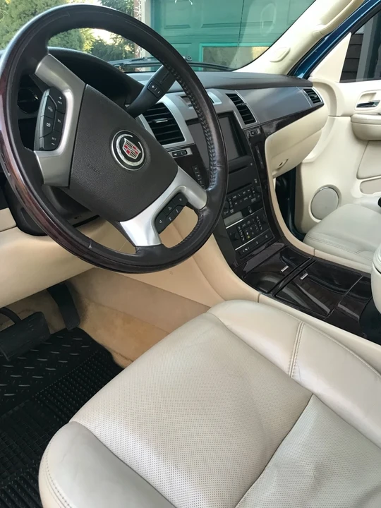 2007 Cadillac Escalade & EXT 3rd Gen - Image 7 of 21