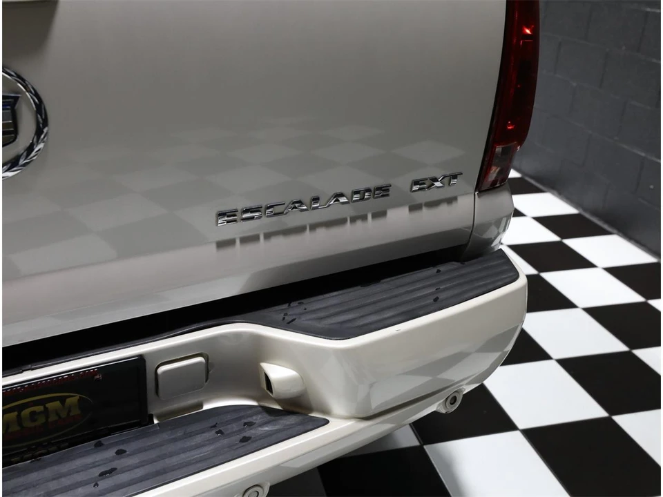 2007 Cadillac Escalade & EXT 3rd Gen - Image 19 of 31