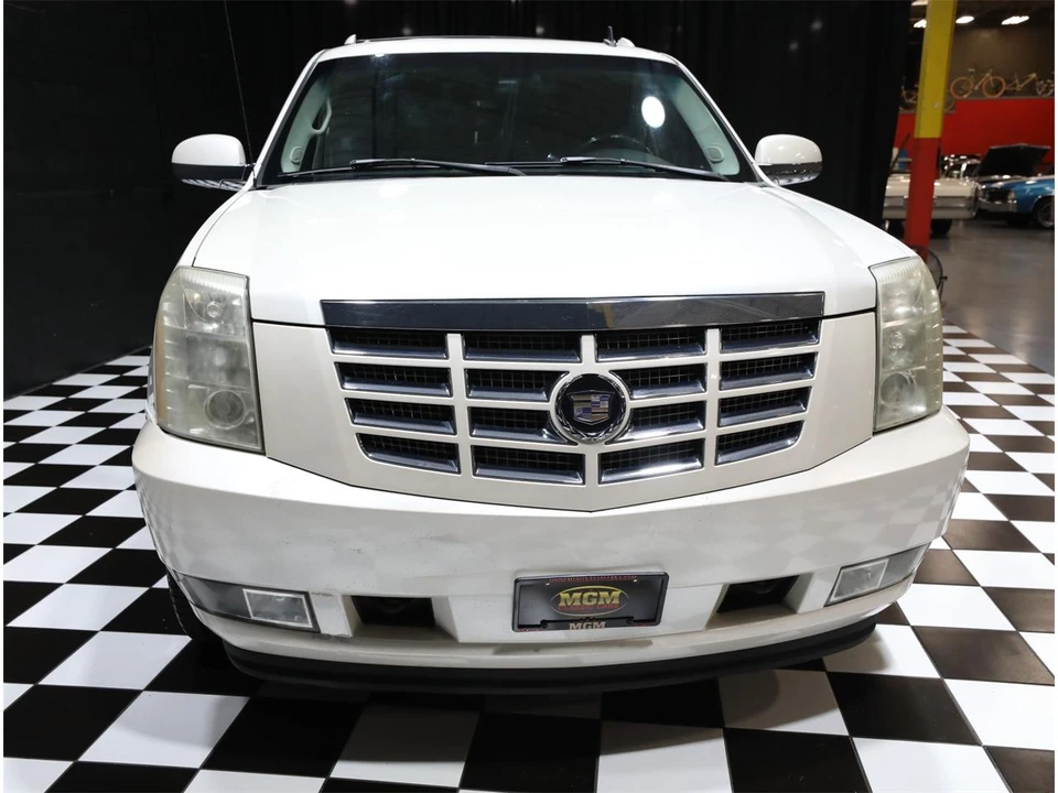 2007 Cadillac Escalade & EXT 3rd Gen - Image 10 of 31