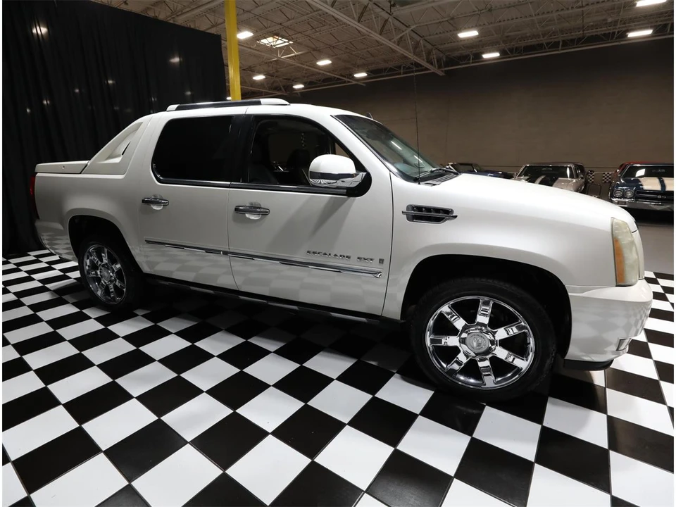 2007 Cadillac Escalade & EXT 3rd Gen - Image 14 of 31
