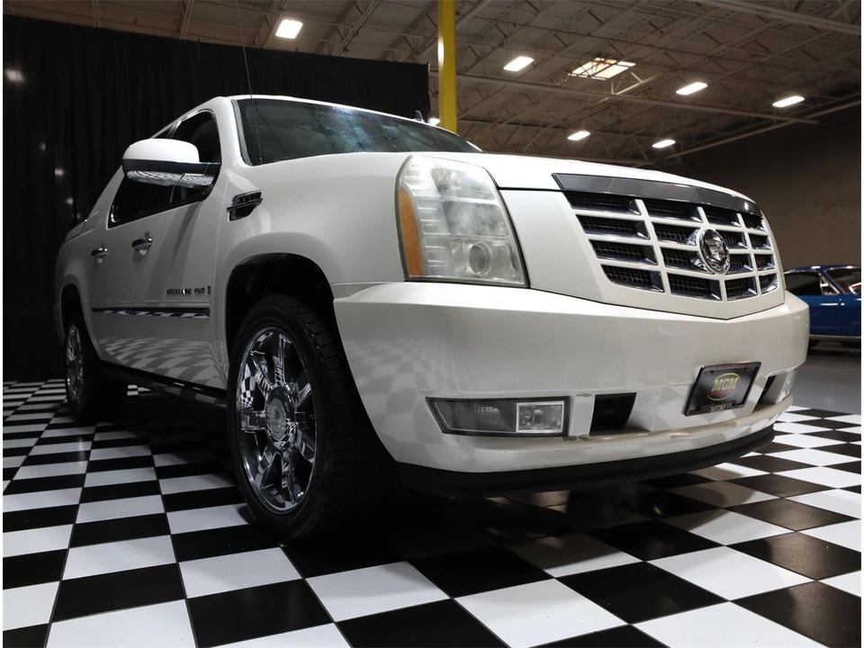 2007 Cadillac Escalade & EXT 3rd Gen - Image 11 of 31