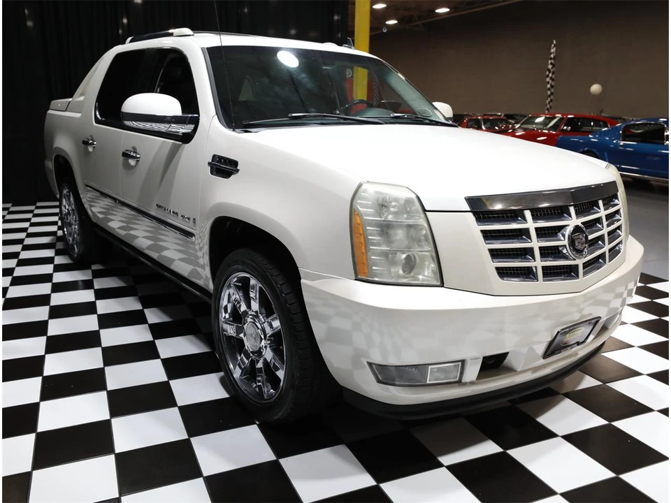 2007 Cadillac Escalade & EXT 3rd Gen - Image 12 of 31
