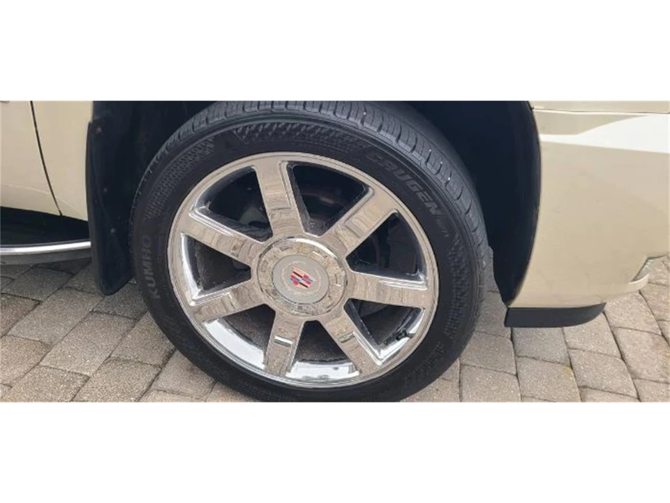 2007 Cadillac Escalade & EXT 3rd Gen - Image 4 of 25