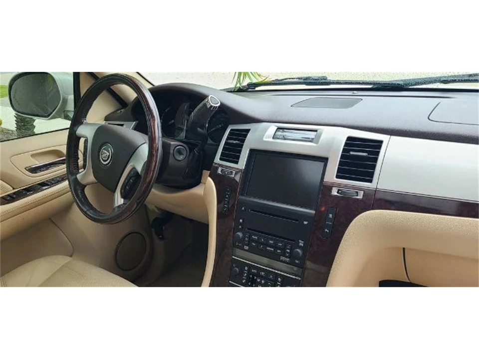 2007 Cadillac Escalade & EXT 3rd Gen - Image 10 of 25