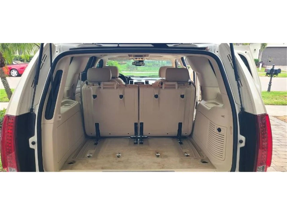 2007 Cadillac Escalade & EXT 3rd Gen - Image 19 of 25