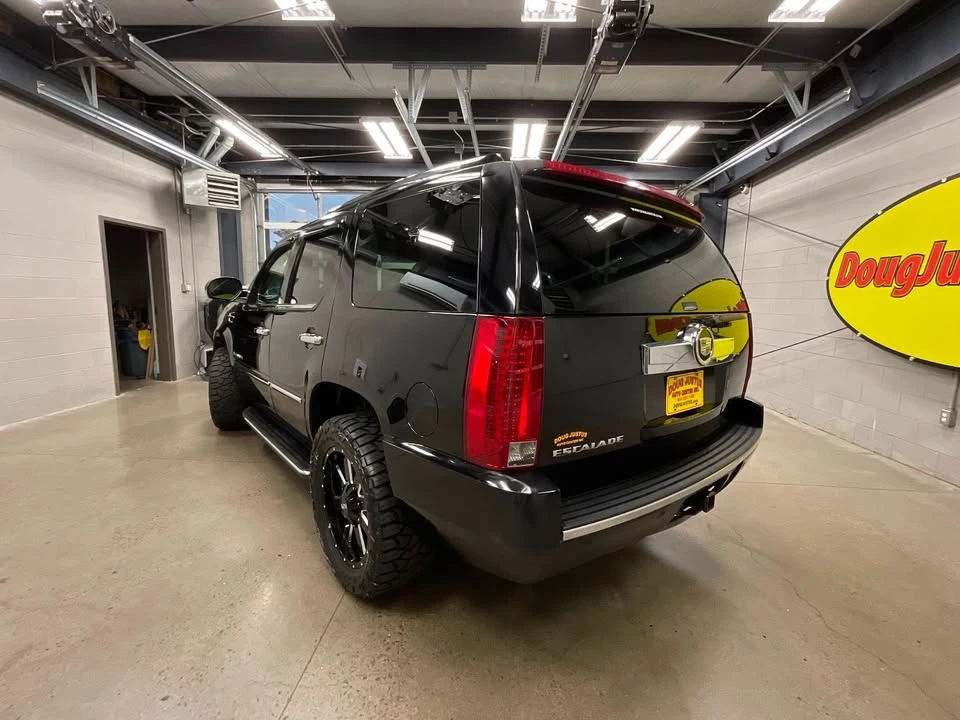 2007 Cadillac Escalade & EXT 3rd Gen - Image 3 of 19