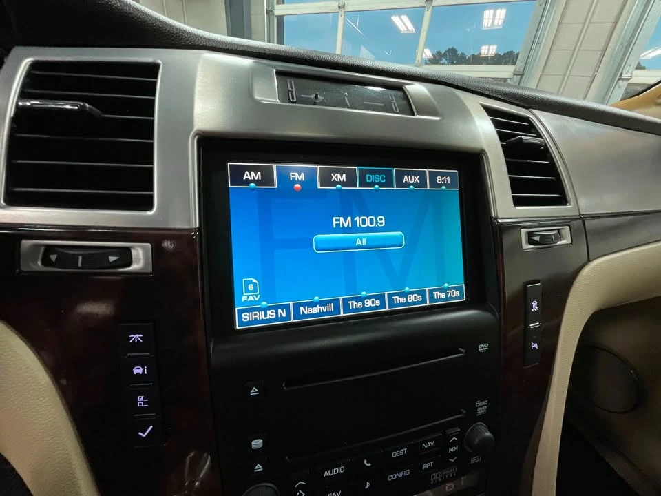 2007 Cadillac Escalade & EXT 3rd Gen - Image 12 of 19