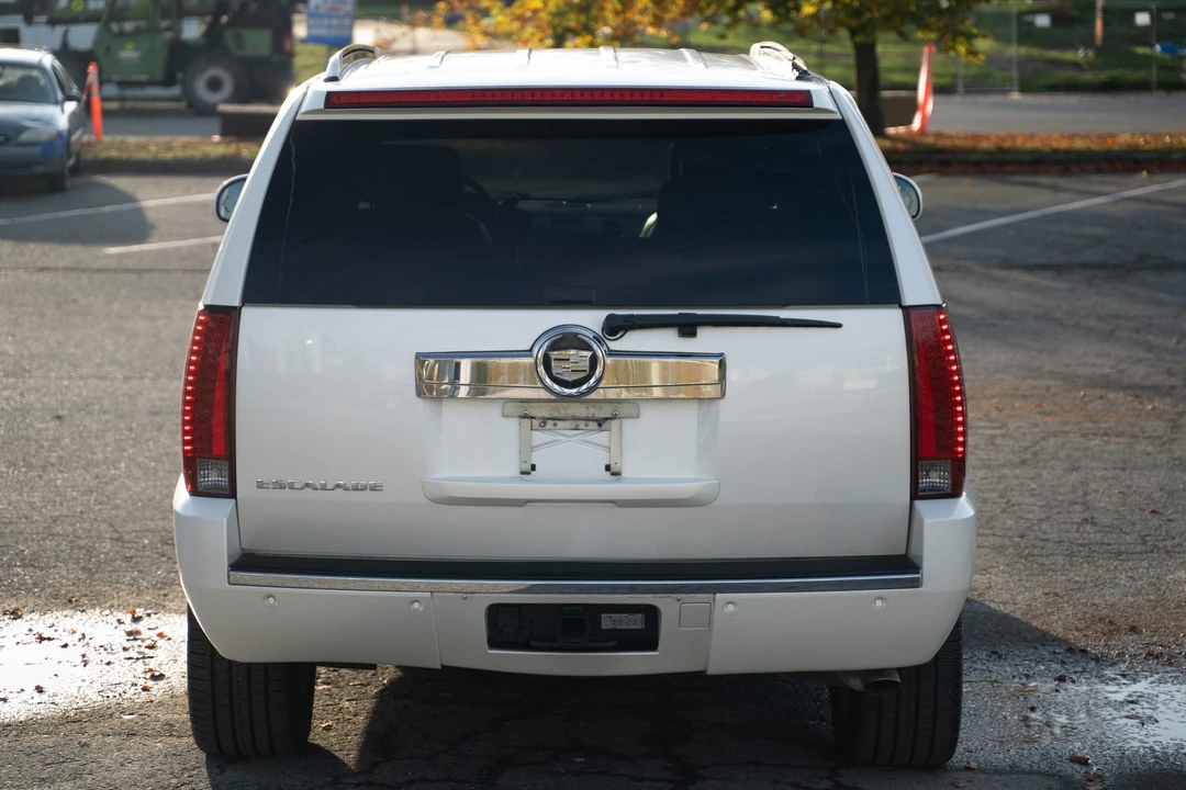 2007 Cadillac Escalade & EXT 3rd Gen - Image 18 of 31