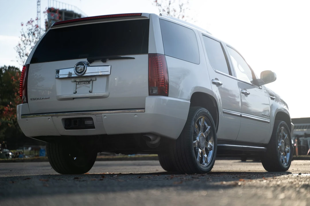 2007 Cadillac Escalade & EXT 3rd Gen - Image 21 of 31