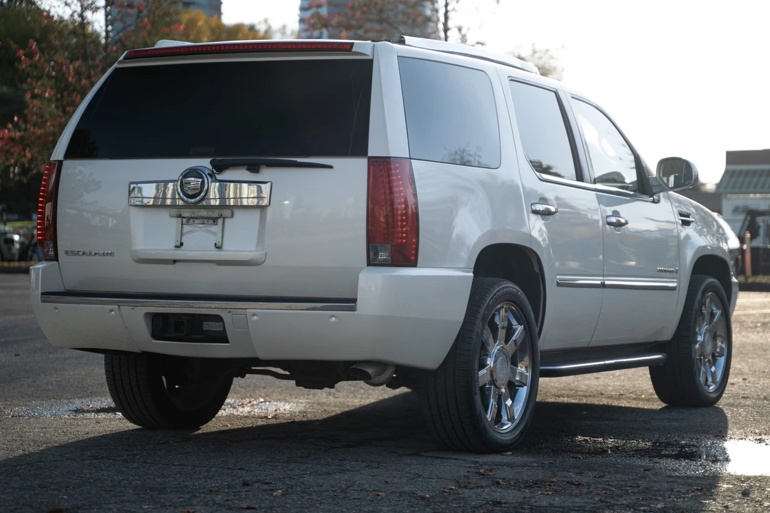 2007 Cadillac Escalade & EXT 3rd Gen - Image 22 of 31
