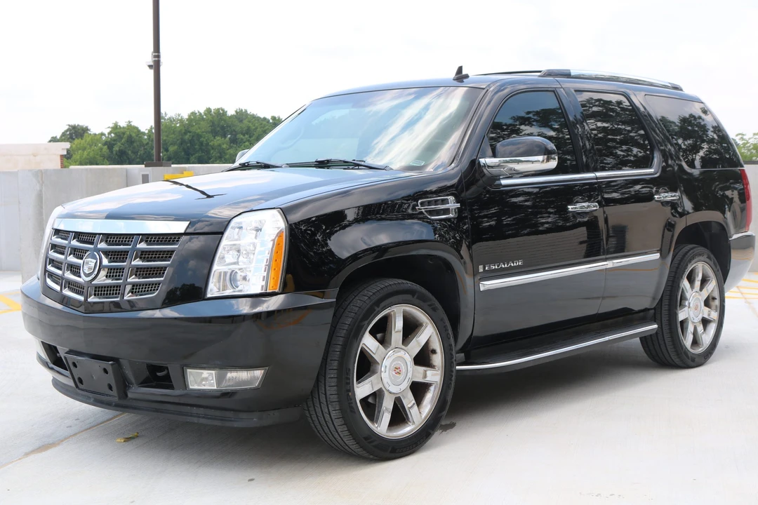 2007 Cadillac Escalade & EXT 3rd Gen - Image 2 of 31