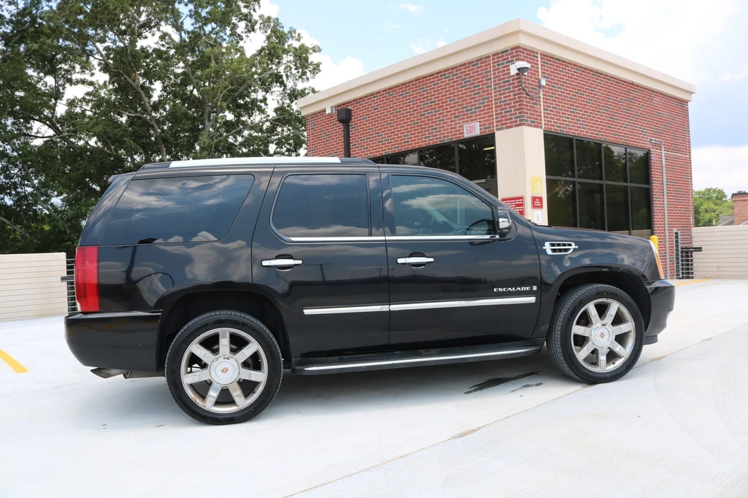 2007 Cadillac Escalade & EXT 3rd Gen - Image 19 of 31