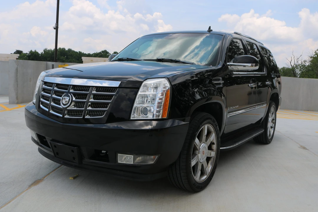 2007 Cadillac Escalade & EXT 3rd Gen - Image 3 of 31