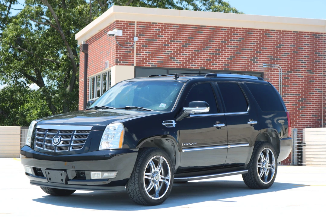 2007 Cadillac Escalade & EXT 3rd Gen - Image 3 of 31
