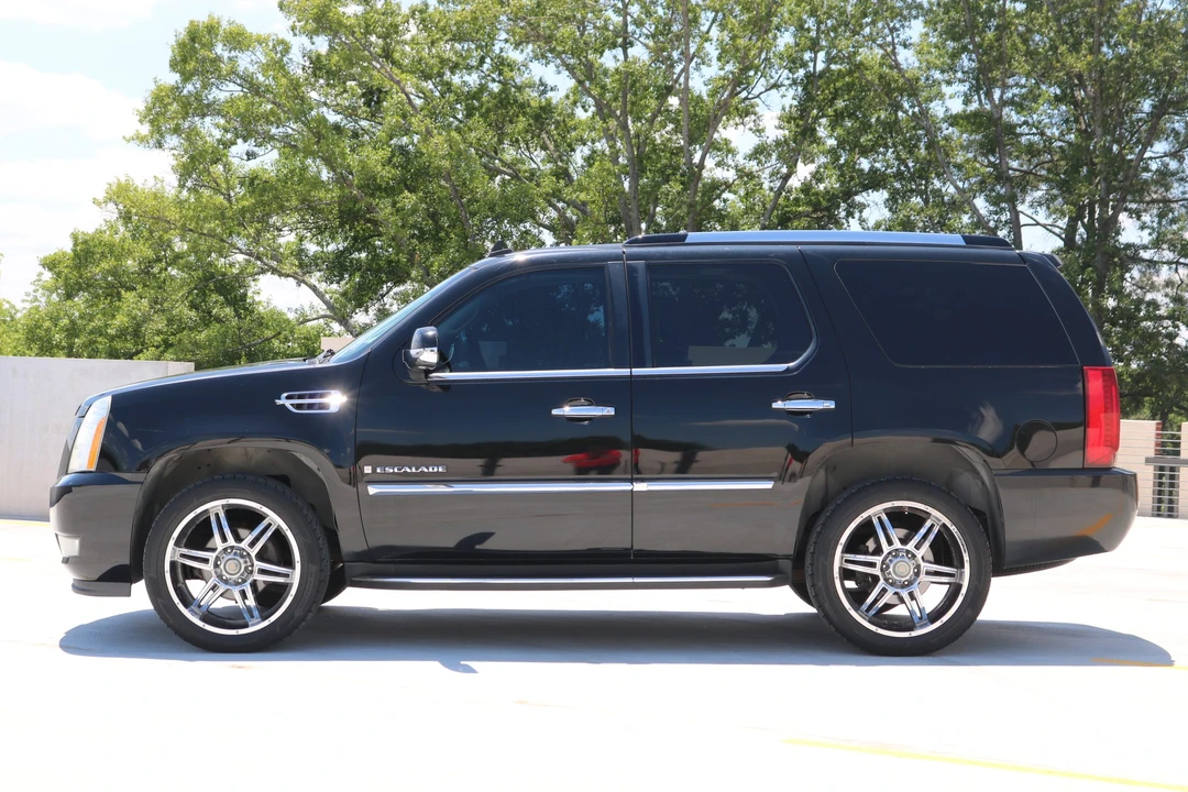 2007 Cadillac Escalade & EXT 3rd Gen - Image 6 of 31