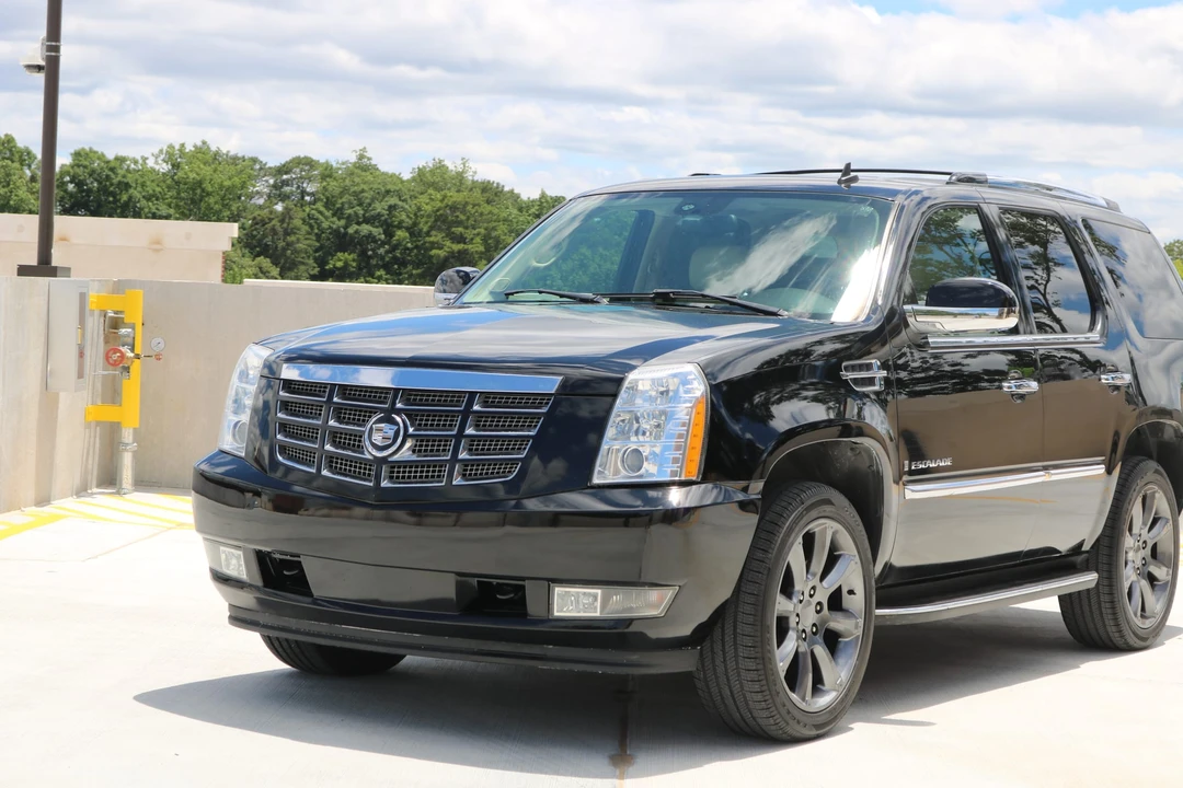 2007 Cadillac Escalade & EXT 3rd Gen - Image 4 of 31