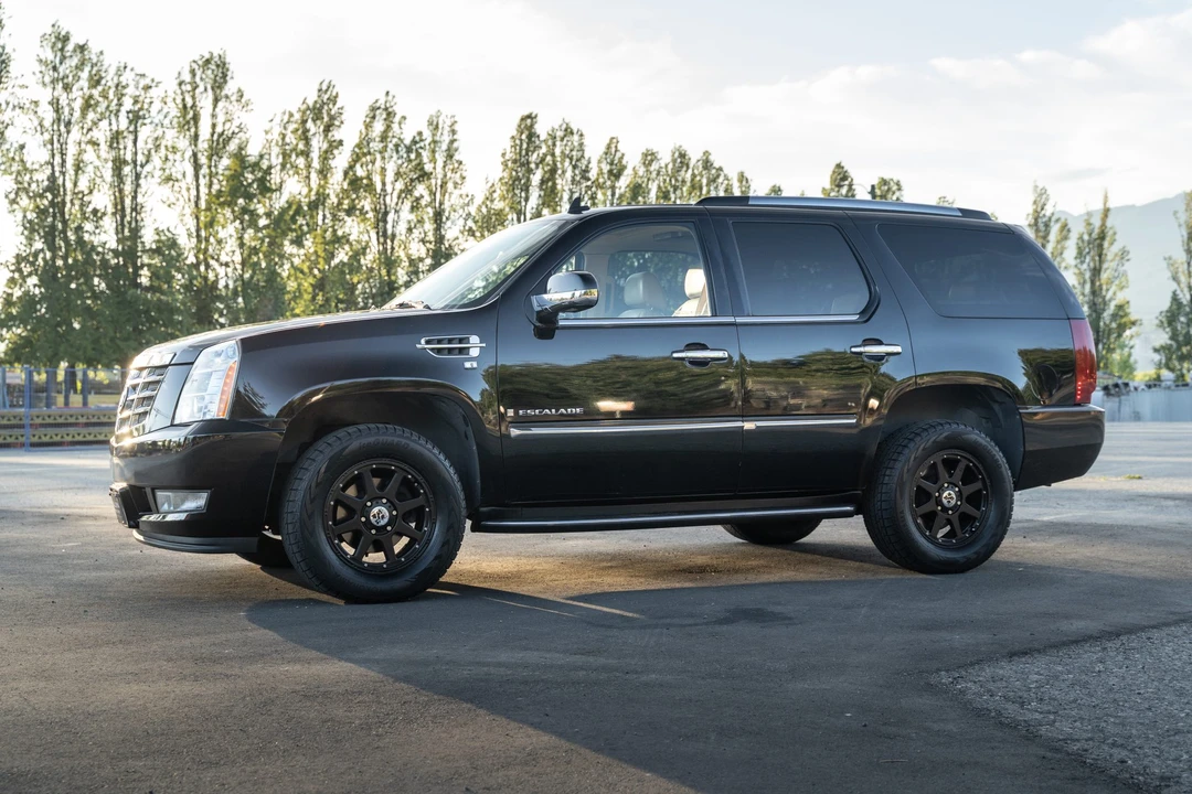 2007 Cadillac Escalade & EXT 3rd Gen - Image 4 of 31