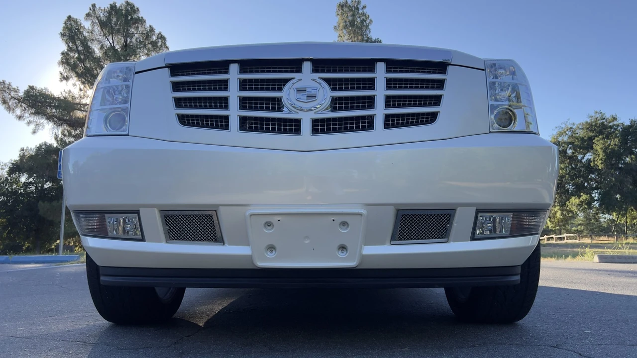 2007 Cadillac Escalade & EXT 3rd Gen - Image 18 of 31
