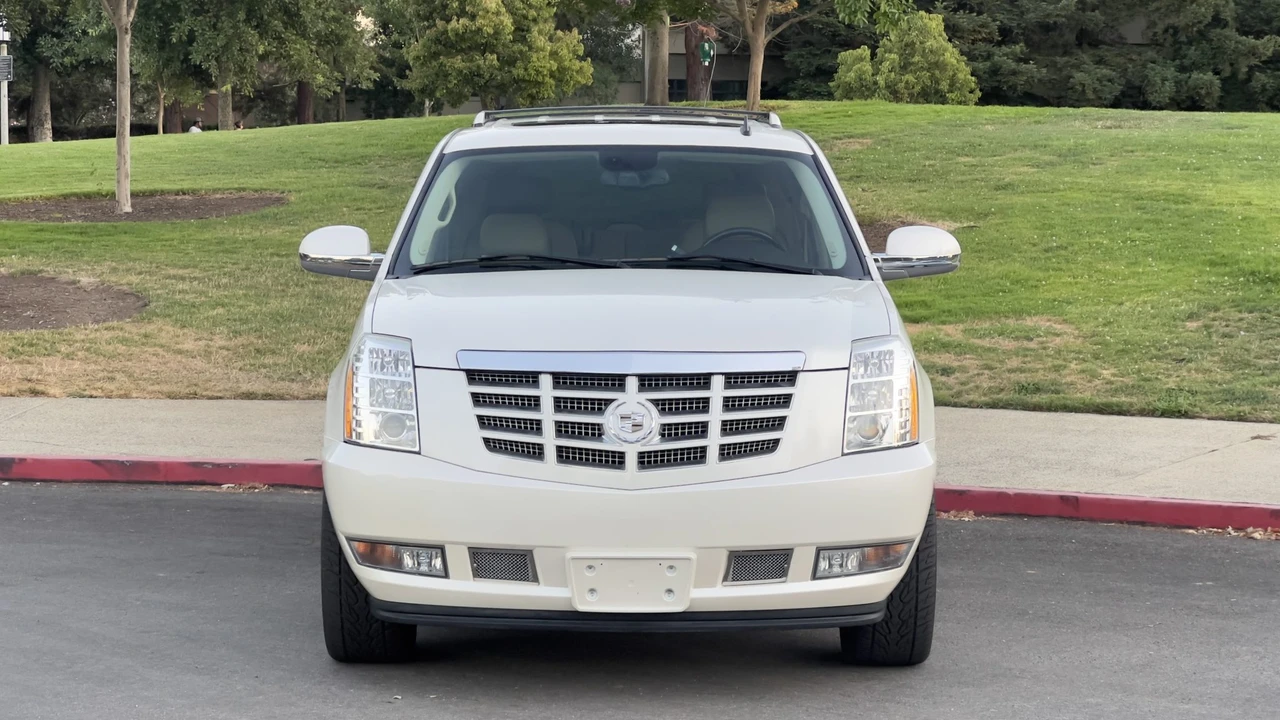 2007 Cadillac Escalade & EXT 3rd Gen - Image 13 of 31
