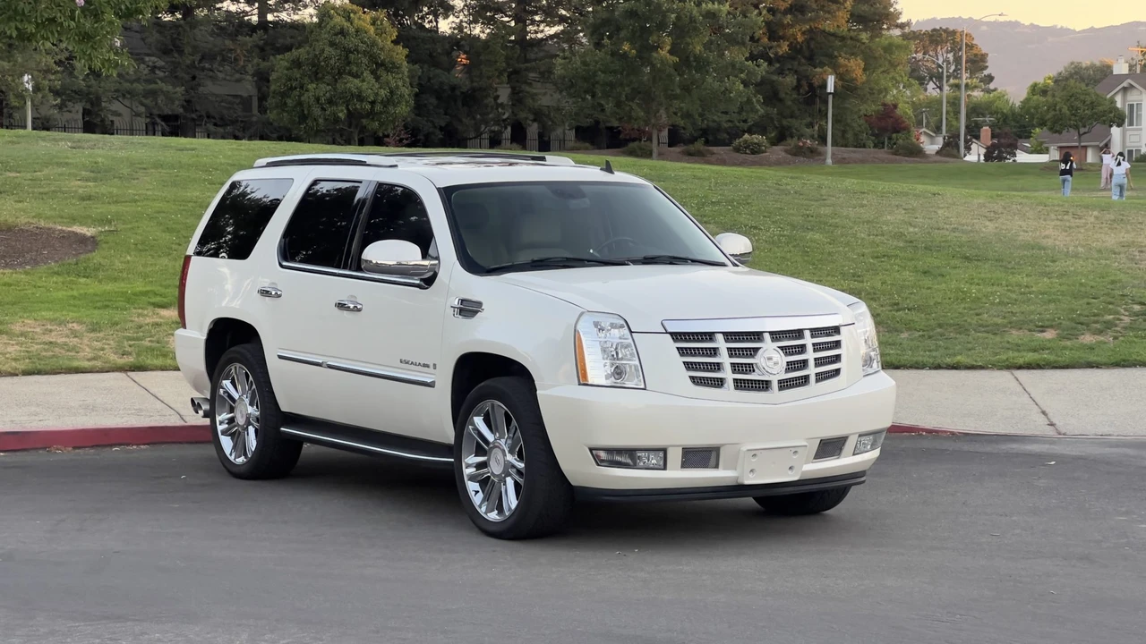 2007 Cadillac Escalade & EXT 3rd Gen - Image 23 of 31