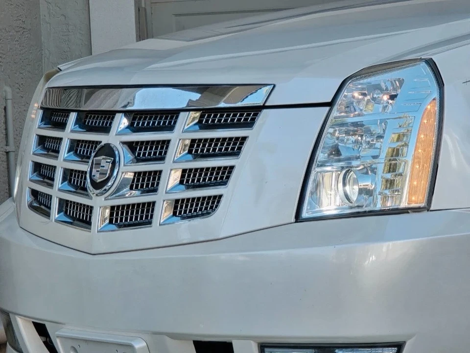 2007 Cadillac Escalade & EXT 3rd Gen - Image 4 of 21