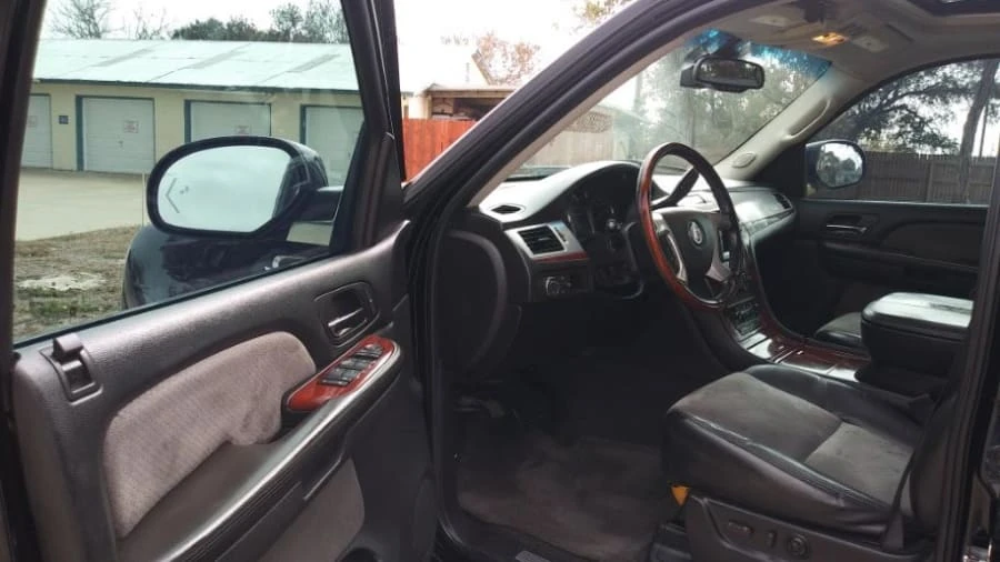 2007 Cadillac Escalade & EXT 3rd Gen - Image 4 of 15