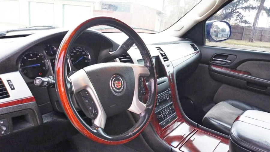 2007 Cadillac Escalade & EXT 3rd Gen - Image 6 of 15
