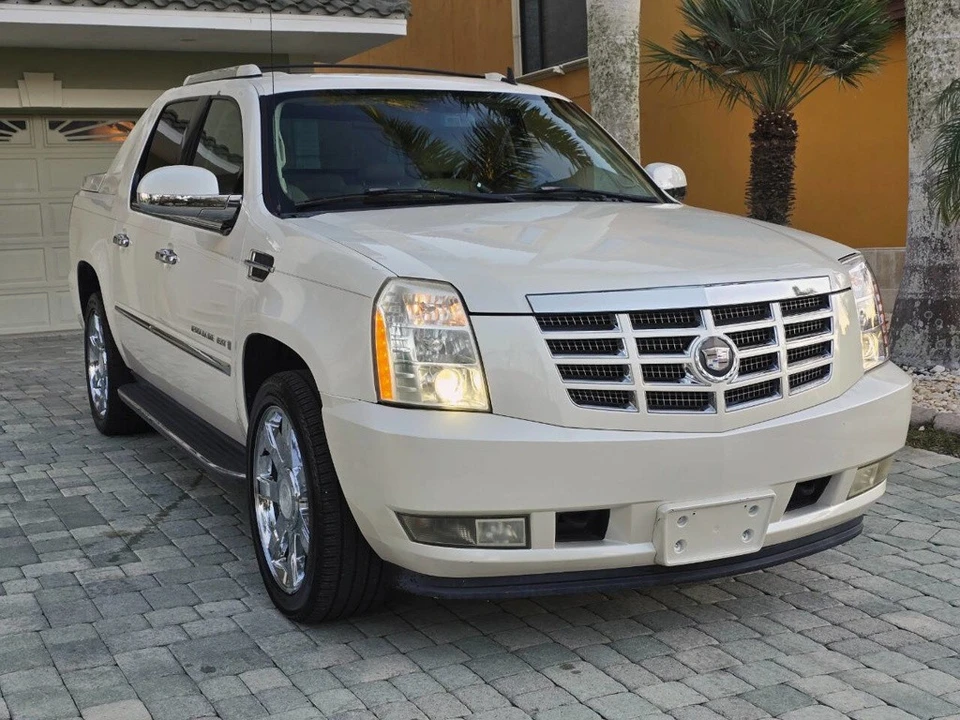 2007 Cadillac Escalade & EXT 3rd Gen - Image 11 of 21