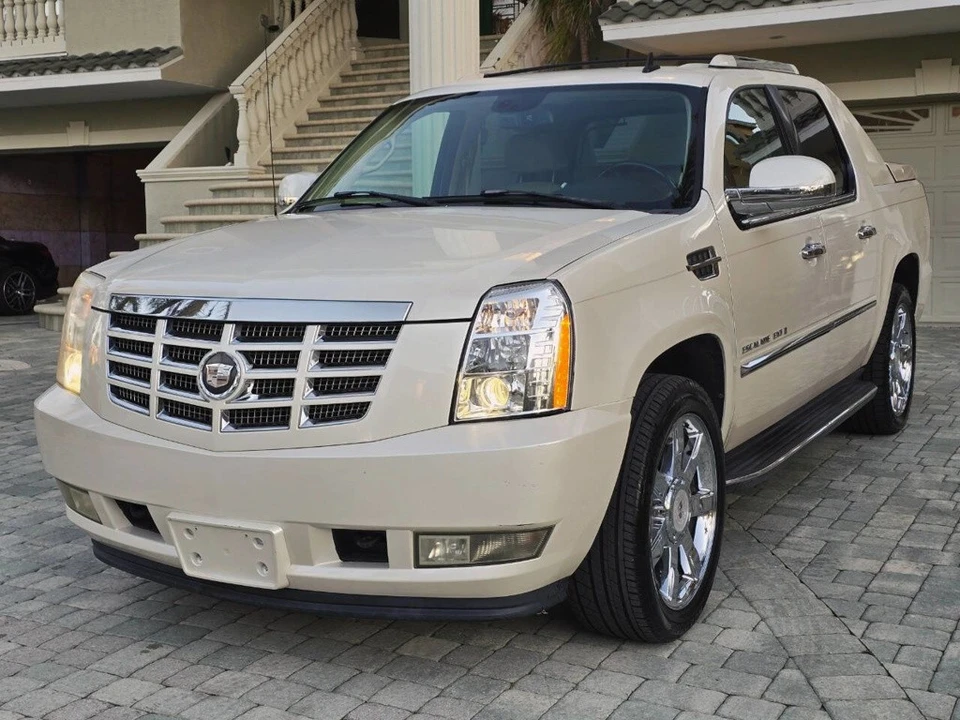 2007 Cadillac Escalade & EXT 3rd Gen - Image 15 of 21