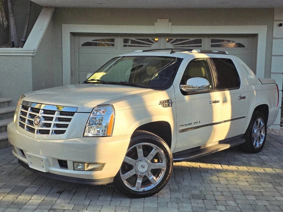 2007 Cadillac Escalade & EXT 3rd Gen - Image 3 of 21
