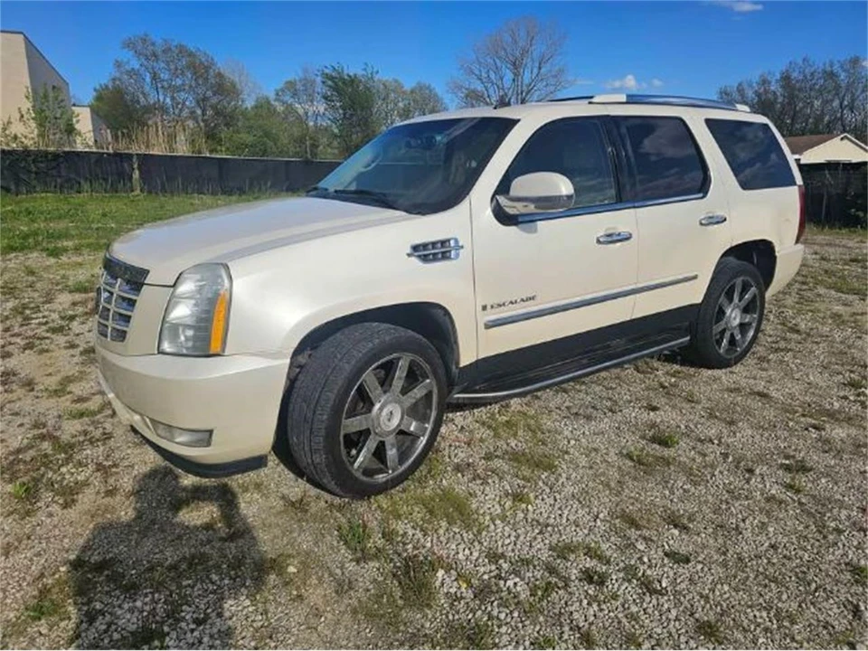 2007 Cadillac Escalade & EXT 3rd Gen - Image 11 of 15