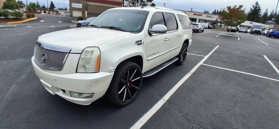 2007 Cadillac Escalade & EXT 3rd Gen - Image 3 of 9
