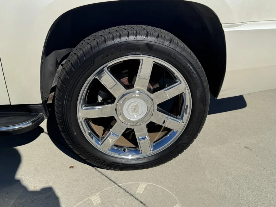 2007 Cadillac Escalade & EXT 3rd Gen - Image 7 of 20