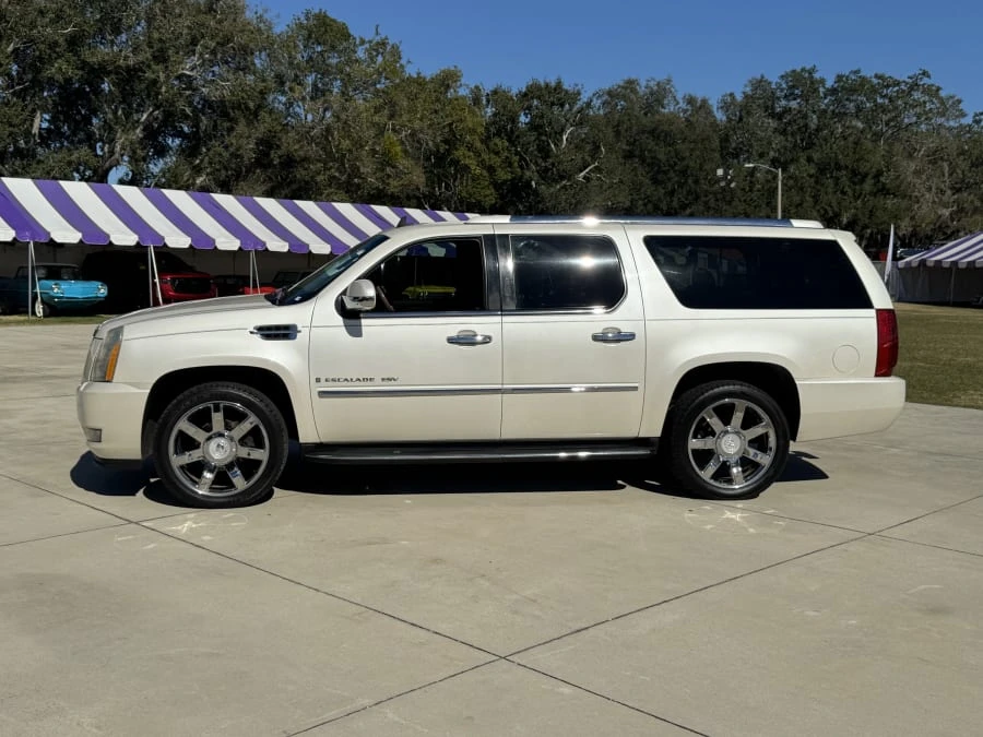 2007 Cadillac Escalade & EXT 3rd Gen - Image 5 of 20