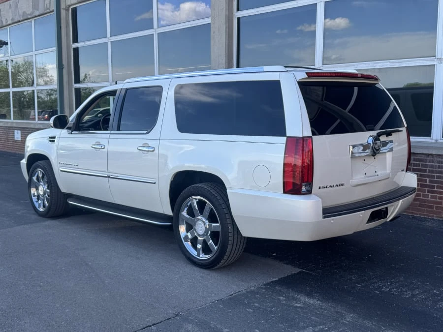 2007 Cadillac Escalade & EXT 3rd Gen - Image 3 of 20